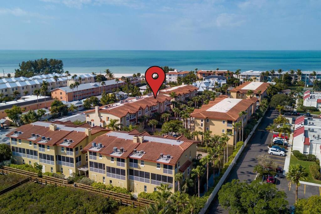 Bradenton Beach Resort Style Getaway-Walk To Beach Екстериор снимка